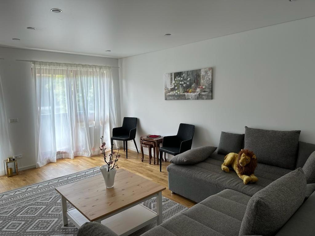 Lichtdurchflutete 90 M2 Drei Zimmer Duplexwohnung In Altperlach Monaco di Baviera Esterno foto