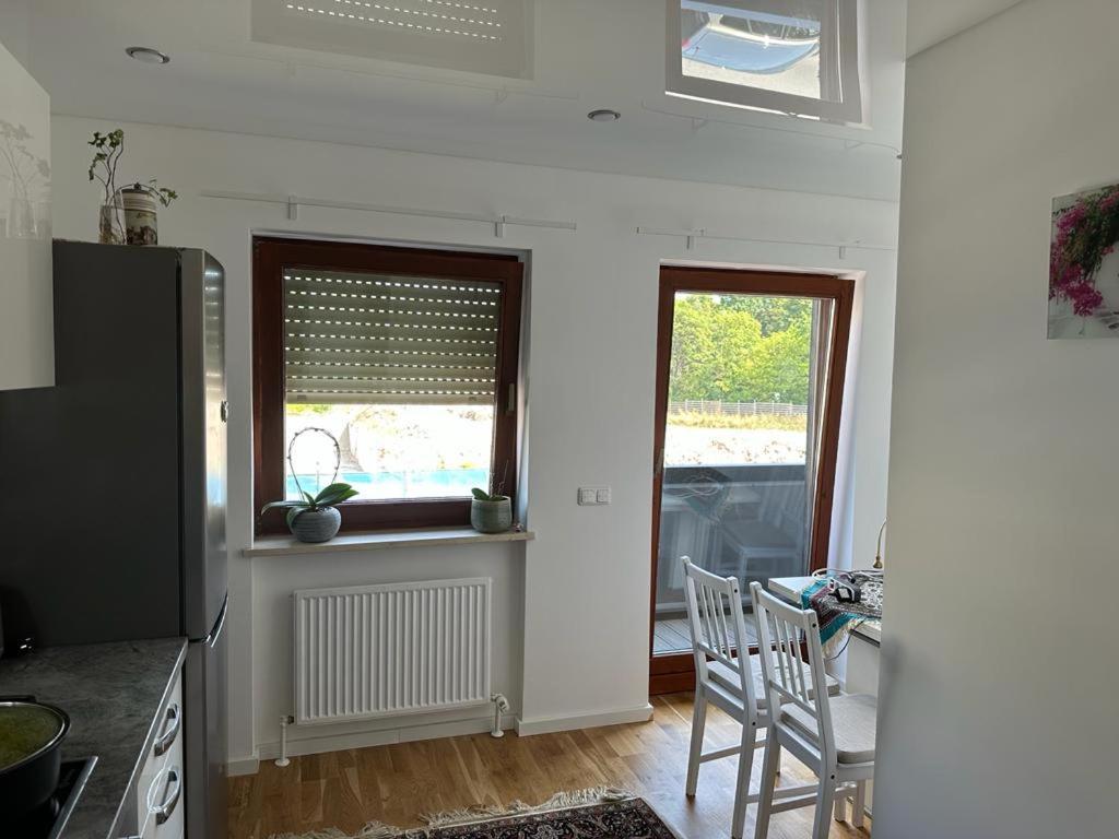 Lichtdurchflutete 90 M2 Drei Zimmer Duplexwohnung In Altperlach Monaco di Baviera Esterno foto