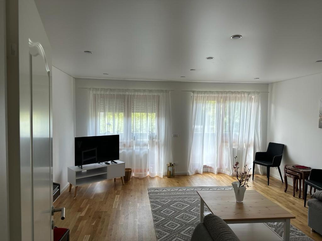 Lichtdurchflutete 90 M2 Drei Zimmer Duplexwohnung In Altperlach Monaco di Baviera Esterno foto